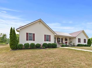 1013 Cedar Point Cir, Catlettsburg, KY 41129
