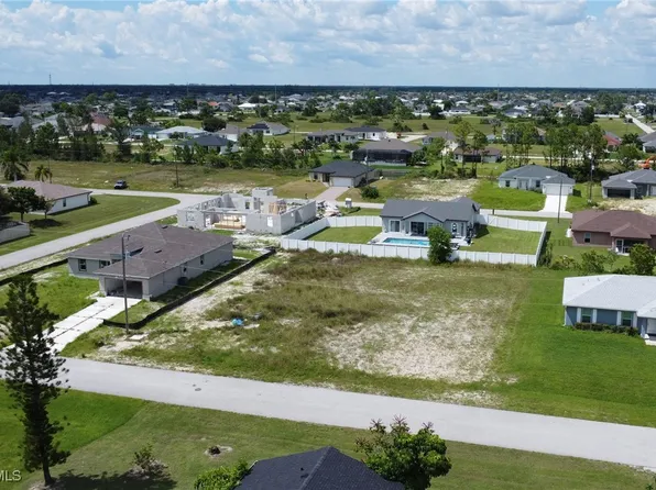 1909 NW 20th St, Cape Coral, FL 33993