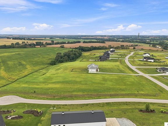 2nd image of 20271 Brooks Cir