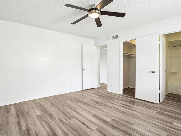 Jewel Apartment Homes — Photo 7
