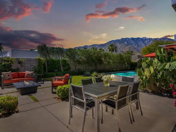 1069 Azure Ct, Palm Springs, CA 92262