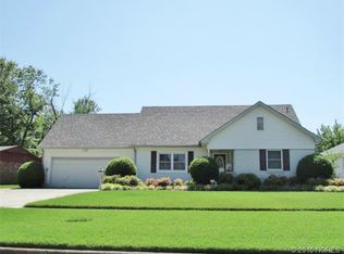 401 Rodman Cres, Muskogee, OK 74403