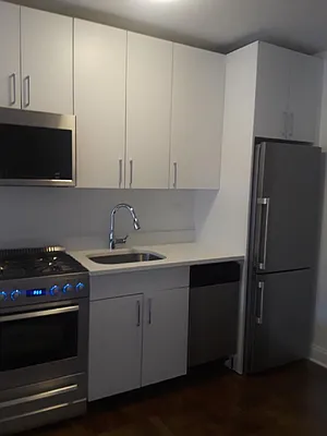 Rented by Solil Management | media 1