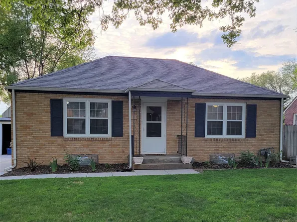 859 S 49th St, Lincoln, NE 68510