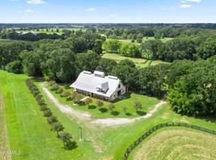 467 Halfway House Rd, Arnaudville, LA 70512