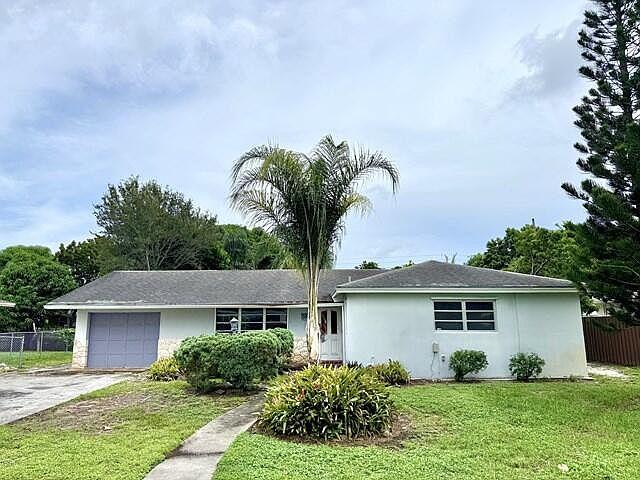 1st image of 2400 Bimini Drive