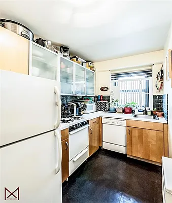 Sold by Bank Neary | media 14