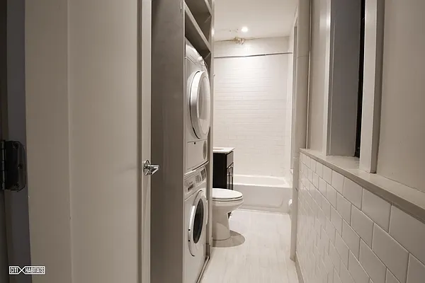 Rented by Citi Habitats | media 22