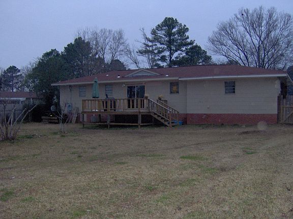 5th image of 1927 Carolyn Ln