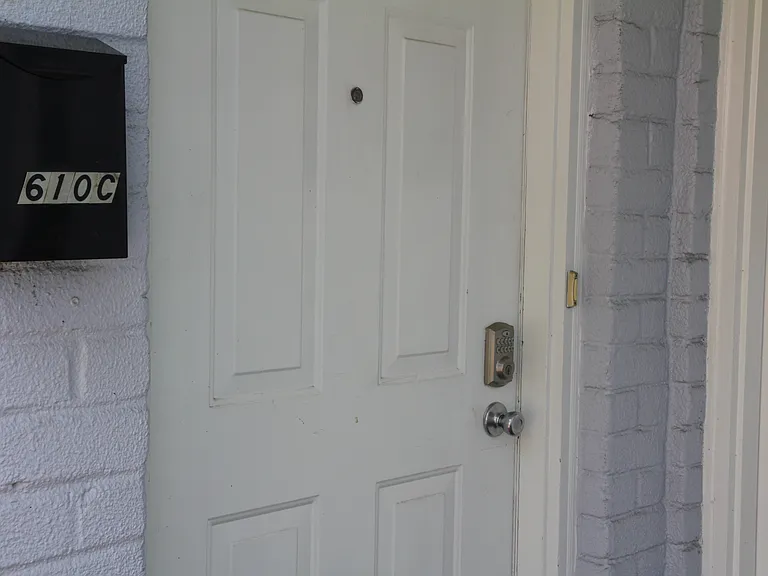 610C Grand Ave #C — Photo 3