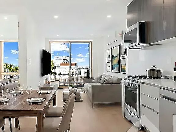 2nd image of 3216 Glenwood Rd #5D