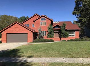 6 Woodstock Dr, Linwood, NJ 08221