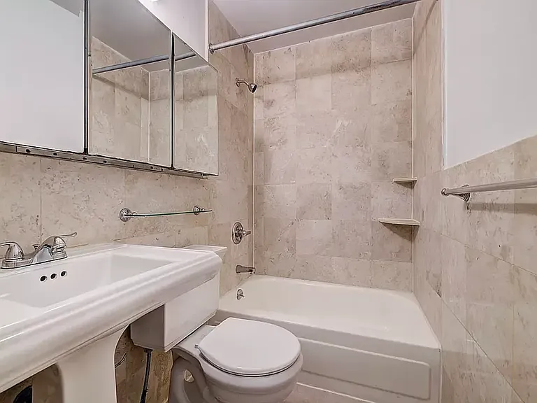 89 Clinton St #1B — Photo 6