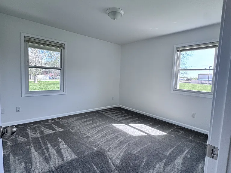 49 Kingfisher Ln — Photo 10