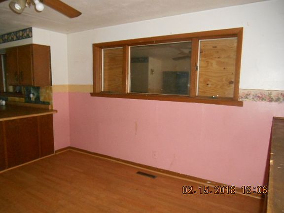5th image of 653 Wentworth Ave