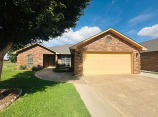 1109 Remington Ct, Enid, OK 73703