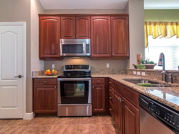 3rd image of 95 Riverview Bnd S Unit 1431