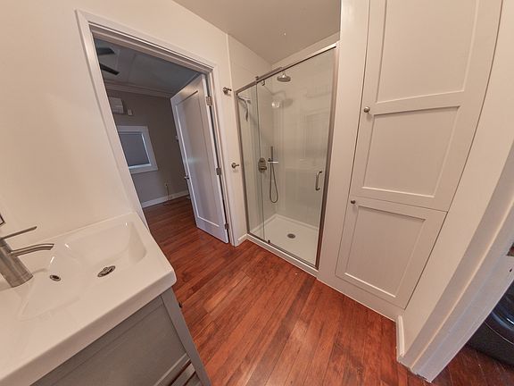 4th image of 1431 Constance St