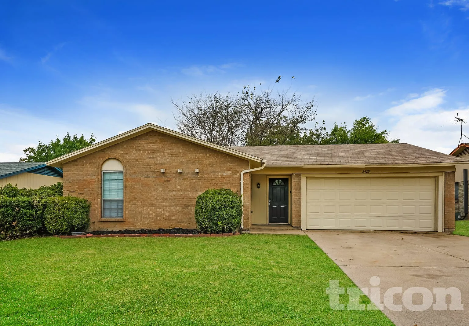 5429 Denise Drive Haltom City TX — Photo 1