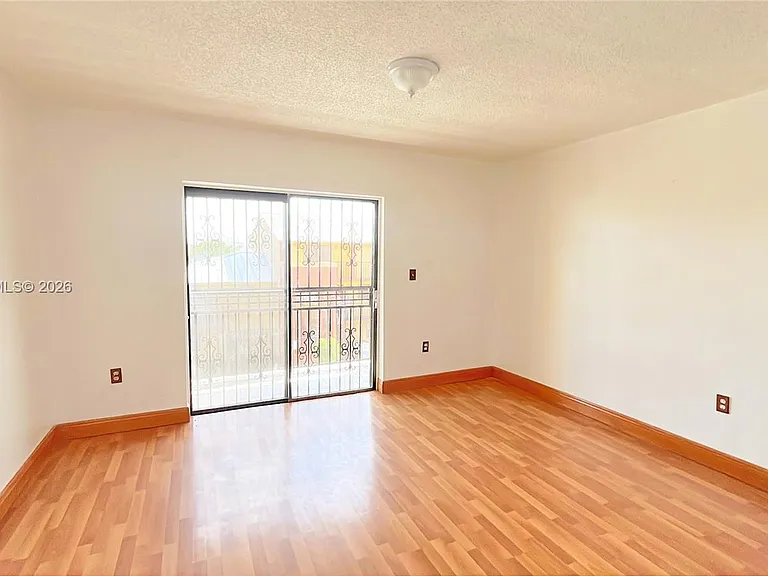 1283 W 51st Pl #12 — Photo 35