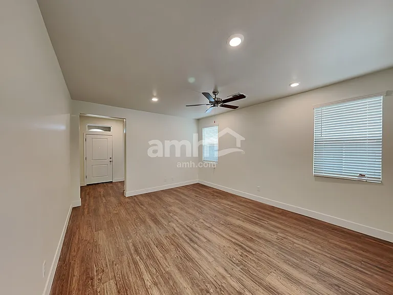 21427 S 231st Way — Photo 8
