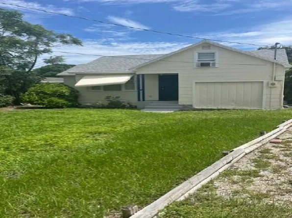 1751 4th Avenue N, Lake Worth Beach, FL 33460