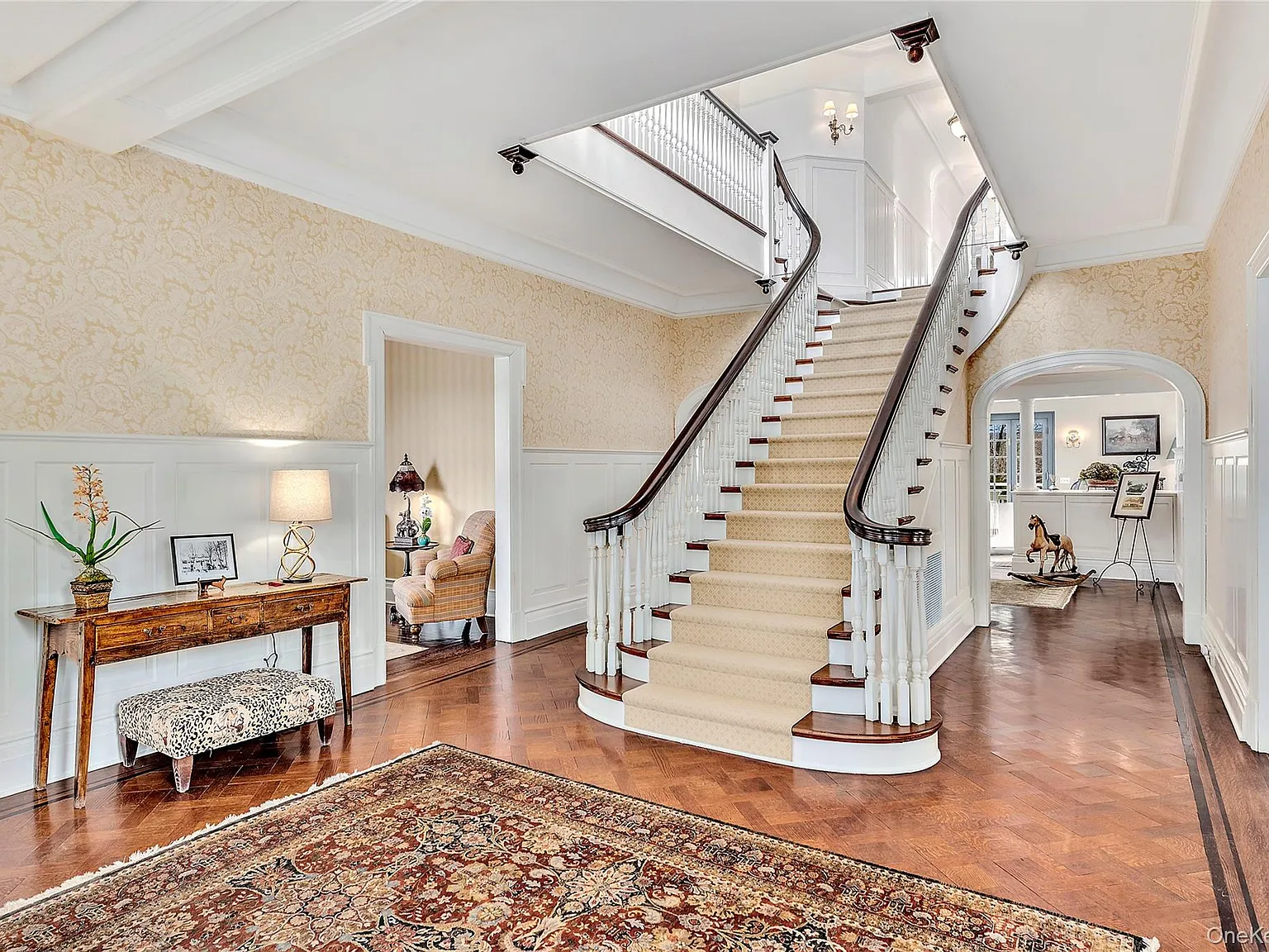 7 bed, 9.0 bath, 12000 sqft, $35,000 — Photo 4