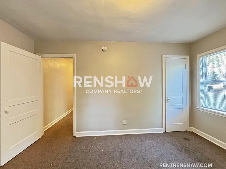 502 E Dison Ave — Photo 10