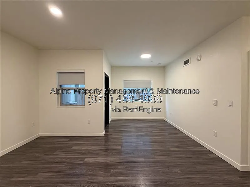 1545 NE 41st Ave — Photo 3