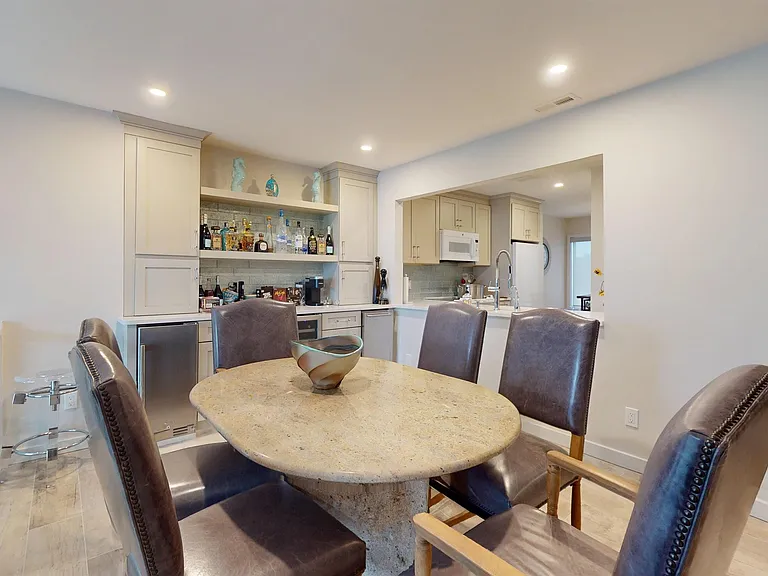 701 Bayshore Ave #701 — Photo 12