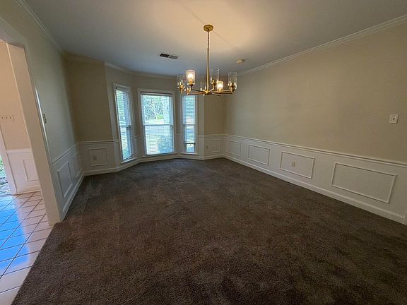 3rd image of 956 Rolling Oaks Ln