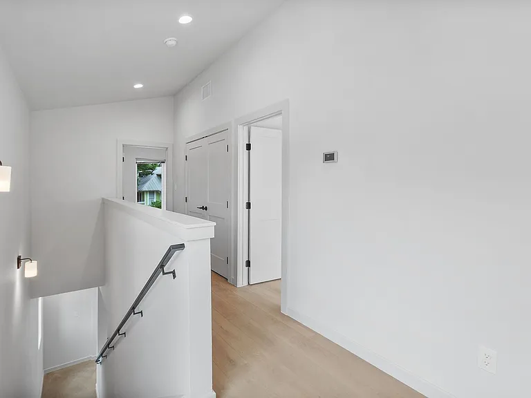 Modern Luxury in San Marcos' Premier Courtyard Community Now Leasing! — Photo 121