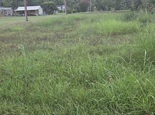 302 E Commerce St, Waverly, TN 37185