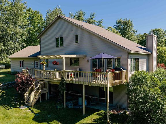3rd image of 1133 Dracka Rd
