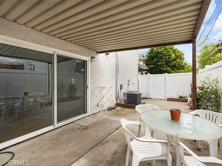 317 E Duarte Rd #4 — Photo 29
