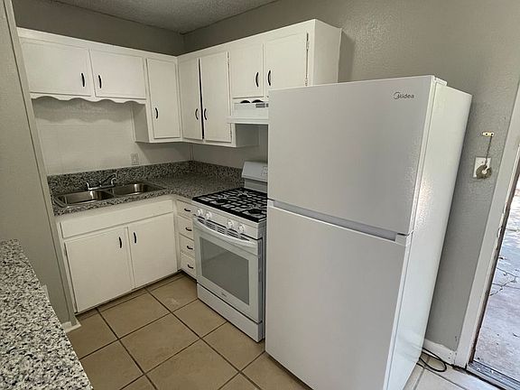 3rd image of 4710 SW 57th Ave #52