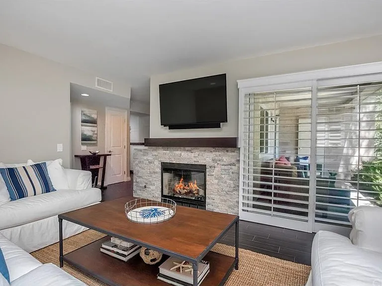 8 Corniche Dr — Photo 8