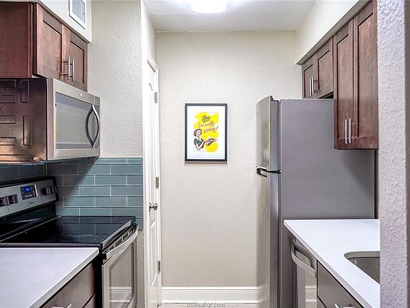 4th image of 904 University Oaks Blvd APT 153