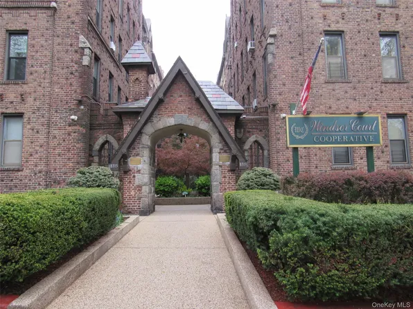 83-19 116th St APT 2H, Richmond Hill, NY 11418