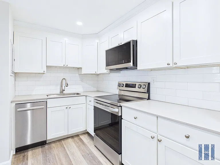 1395 Furnace Brook Pkwy — Photo 2