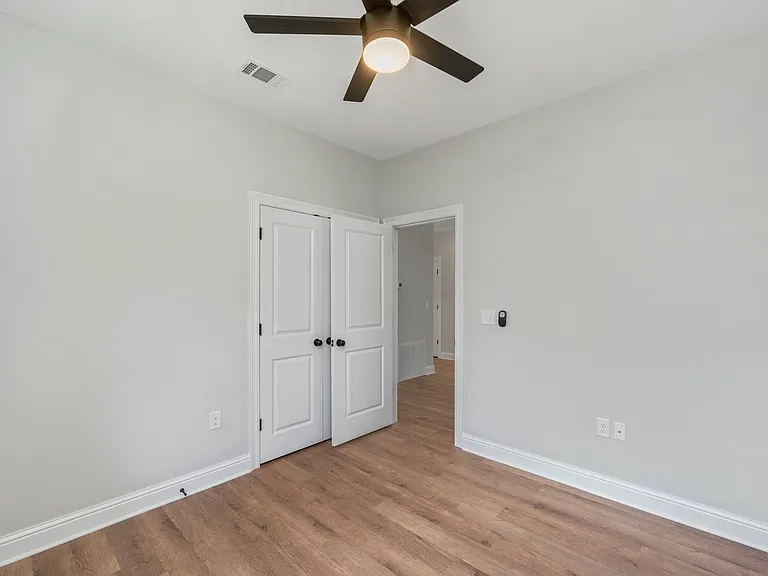 1404 Hickory St — Photo 31