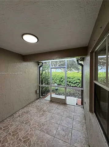 4136 Pine Ridge Ln — Photo 4