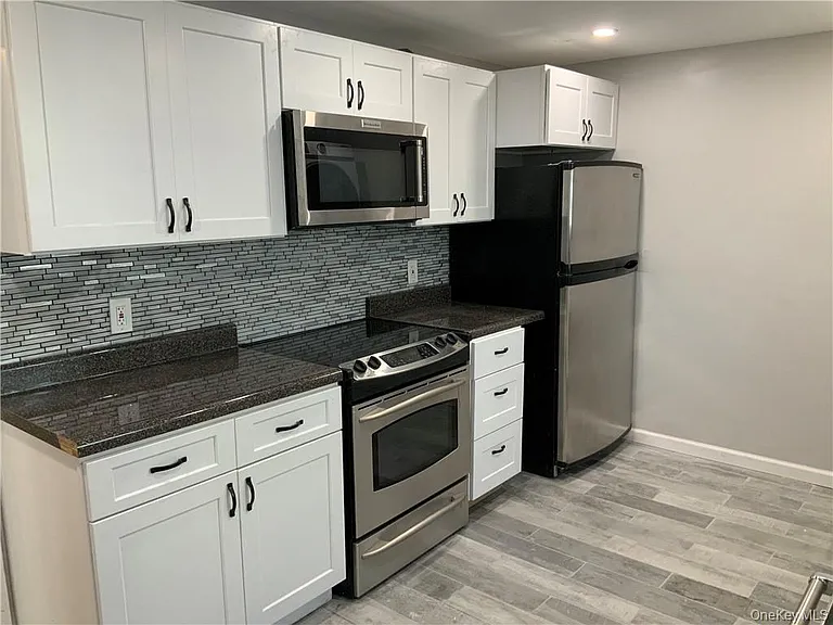 754 Broadway — Photo 2