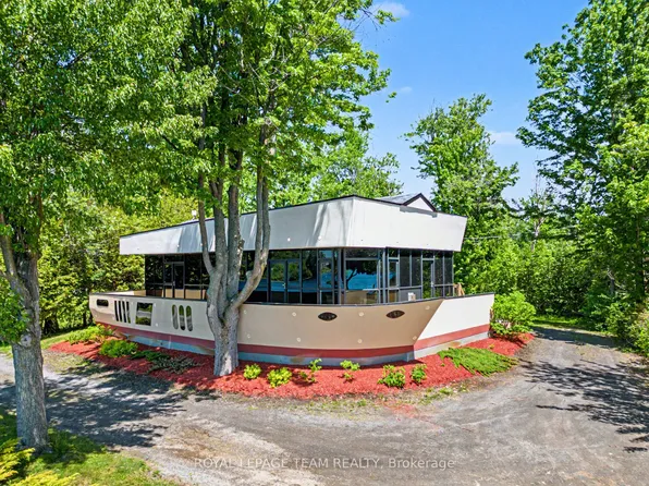 5066 K Lorne Bridge Rd, Ottawa, ON K4M 1B4