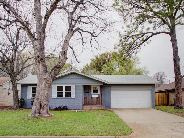 1110 Hollis St, Arlington, TX 76013