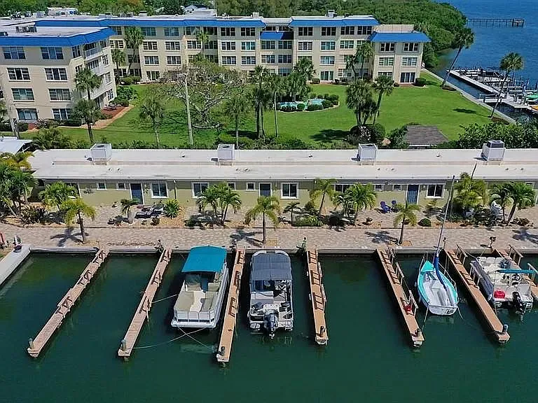 3750 Gulf Of Mexico Dr — Photo 31