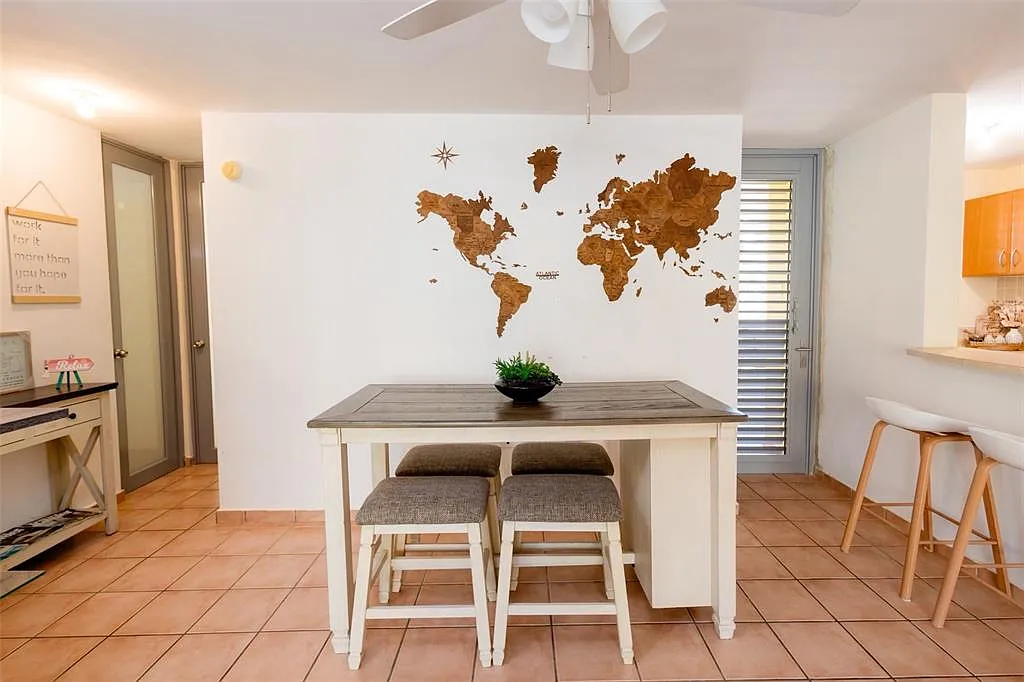 3 bed, 2.5 bath, $1,850 — Photo 3