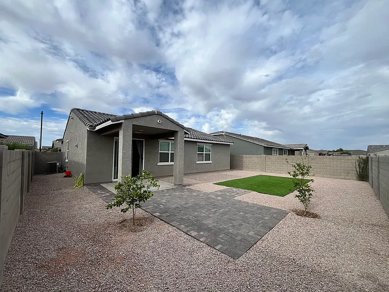 17667 W Morning Glory St — Photo 25