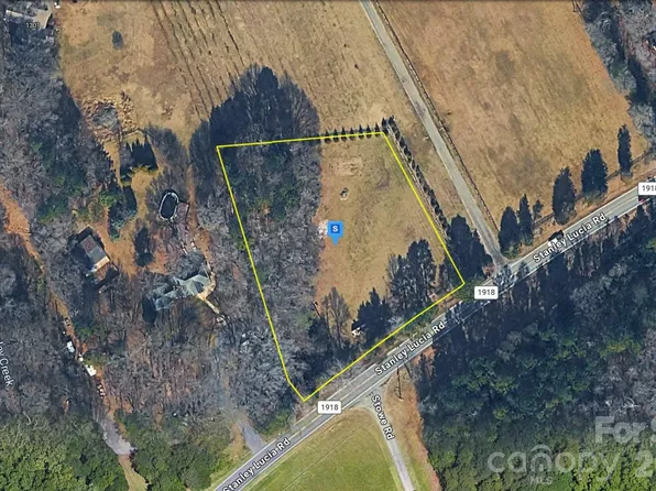 1295 Stanley Lucia Rd, Mount Holly, NC 28120