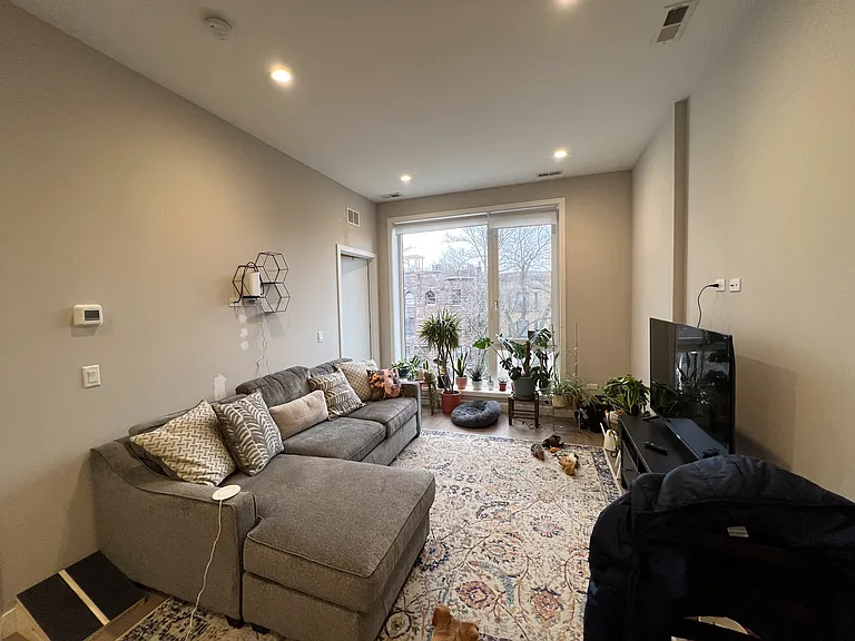 3757 N Sheffield Ave #481-J — Photo 2